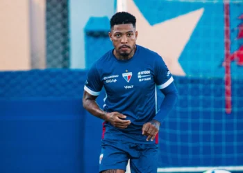 Fortaleza corre contra o tempo para ter Marinho em campo contra o Ceará
