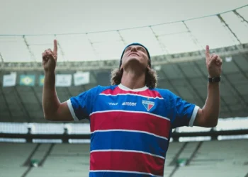 Logo após antecipar saídas de Vojvoda e Calebe, fonte interna crava David Luiz fora do Fortaleza