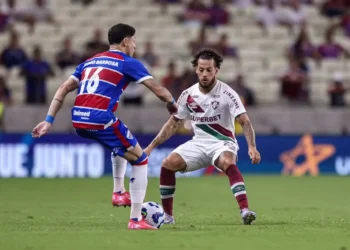 Renato Paiva está chorando de tristeza enquanto o Gáucho pula de alegria com essa notícia