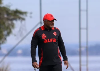 Roger Machado está tremendo de medo com demissão do Internacional