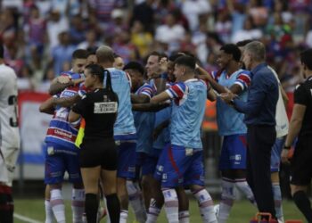 Palermo não teve nem chance de opinar e Fortaleza assinou com atacante