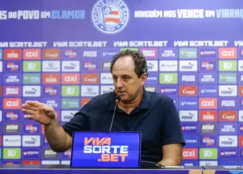 Com demissão confirmada, Rogério Ceni assume lugar deixado por ex-técnico do Fortaleza