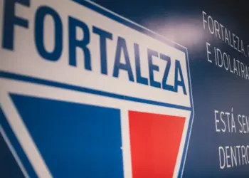 Rival do Fortaleza vive drama inacreditável com torcida na Série A
