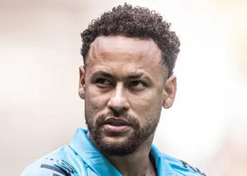 Treinador só chegou e pediu saída de Neymar do clube