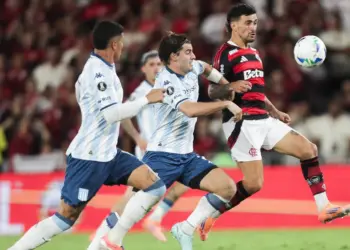 Enquanto Fortaleza tem desfalques, Flamengo lida com outro problema na Série A