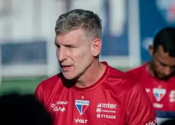 Palermo mal chegou e já encontrou novo volante para o Fortaleza