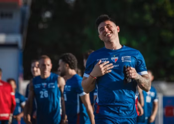Bareiro assume as rédeas no Fortaleza e Deyverson só foi avisado sobre final de ciclo